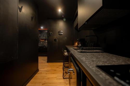 Η κουζίνα ή μικρή κουζίνα στο Secret suite I Love room I Angouleme