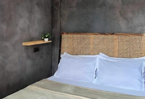 Katil atau katil-katil dalam bilik di Casa Elia Modern Beach Cabin