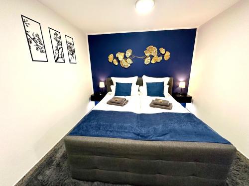 Postel nebo postele na pokoji v ubytování Luxx Home Ulm-Jungingen, Modern, Küche, Parken