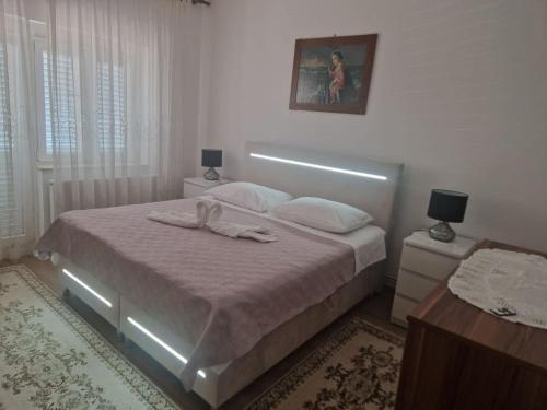 Three-Bedroom Apartment With Sea View A2