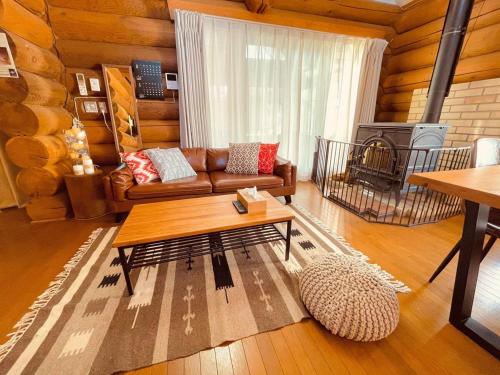 Χώρος καθιστικού στο Komaba lodge