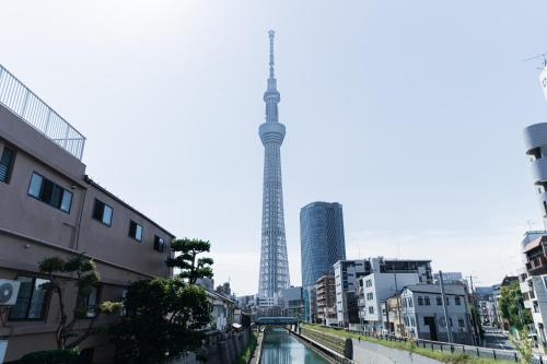 3BR,2BA,2WC with kitchen and living,7min to skytree subway,Max12P