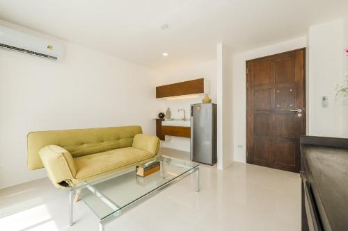 Una cocina o cocineta en Savaan Patong