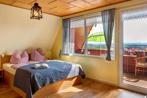Katil atau katil-katil dalam bilik di Finnhütte Hohe Klinge Trusetal