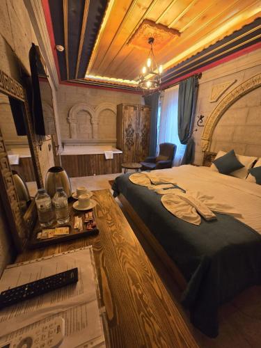 Postel nebo postele na pokoji v ubytování Elite Rose Cappadocia