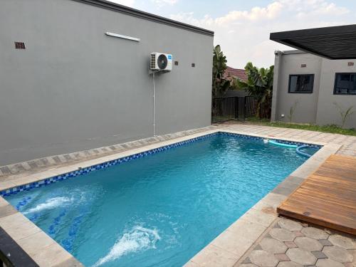 Φωτογραφία από το άλμπουμ του Chidi Apartments CEC Village 24 7 Power σε Κίτουε