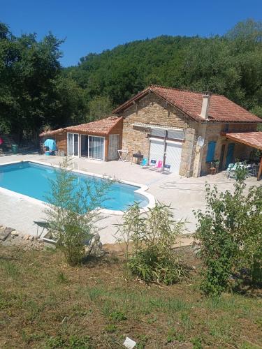 Πισίνα στο ή κοντά στο Domaine de marrel