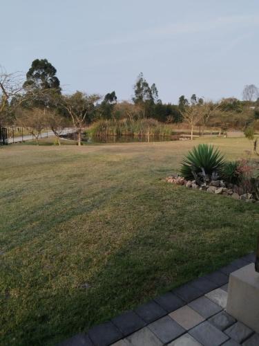 Κήπος έξω από το Aloe Thorn Self Catering