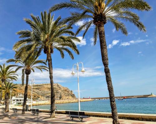 3 bedroom holiday apartment nearby arenal javea