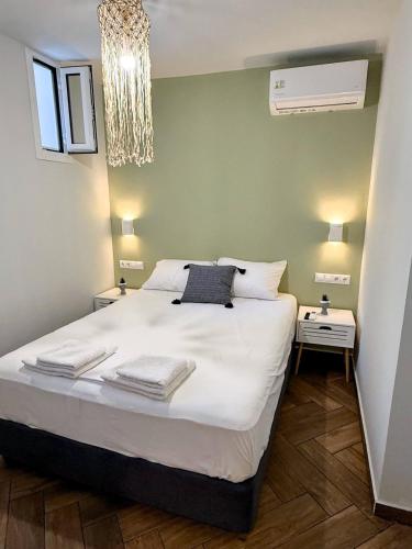 Amfitriti 30meter to beach, 6min Old Town, 2BD 4PL