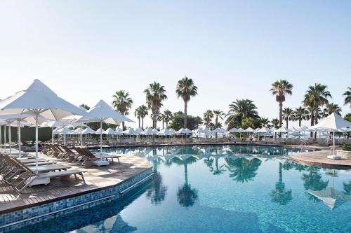 Voyage Sorgun Hotelの敷地内または近くにあるプール
