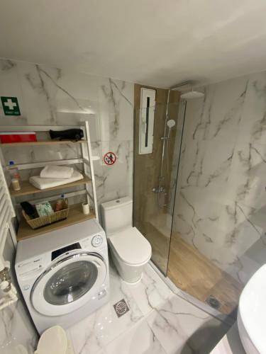 Golden Nest Apartment