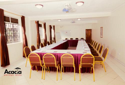 Kawasan bisnes dan/atau bilik persidangan di Acacia Hotel Mbarara