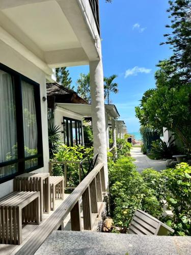 Zahrada ubytování Punnpreeda Beach Resort - SHA Plus Certified