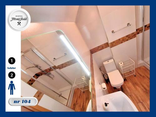 Ένα μπάνιο στο Hostel Młotek i Perlik