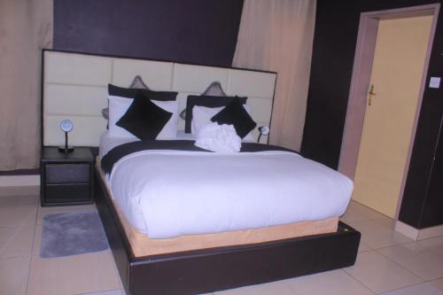 Katil atau katil-katil dalam bilik di Inca Rose Guest House