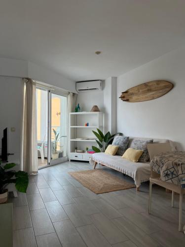 Apartamento frente al mar, Talima