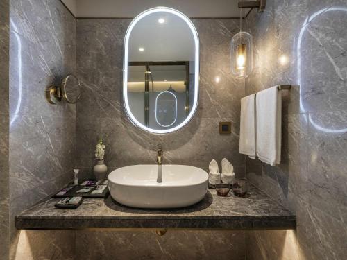 Mercure Shanghai Global Harbourにあるバスルーム