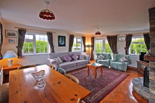 Zona de estar de 3 Bed in Castletownbere oc-i487