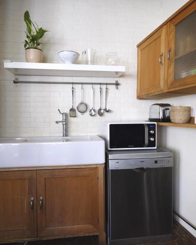 Beautiful & spacious in the heart of Montmartre !