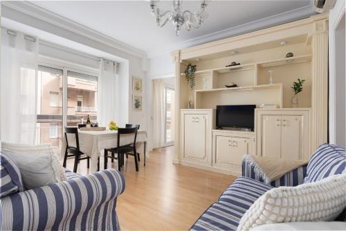 Lets Holidays Centric Apartment in Barcelona