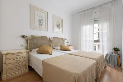 Lets Holidays Centric Apartment in Barcelona