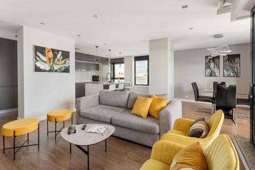 Porto Central Luxury and 2 Parking Spaces