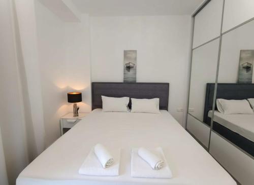 Coastal Elegance 1-Bedroom Hideaway by the Beach