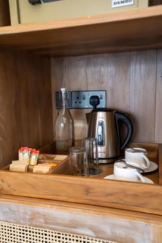 Kemudahan buat kopi dan teh di Stay Ceylon - Weligama
