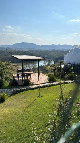 Galería fotográfica de Domo com vista do Lago e Montanhas en Igaratá
