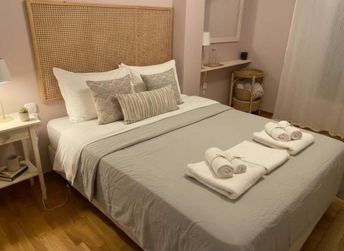 Iris 2 Bedroom with Balcony in Pagkrati