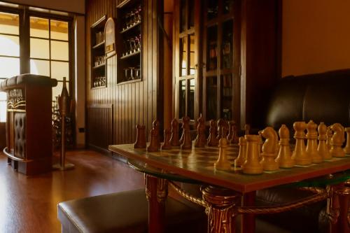 a chess board on a table in a room at Hotel Rural Villa del Monte in Santa Brígida