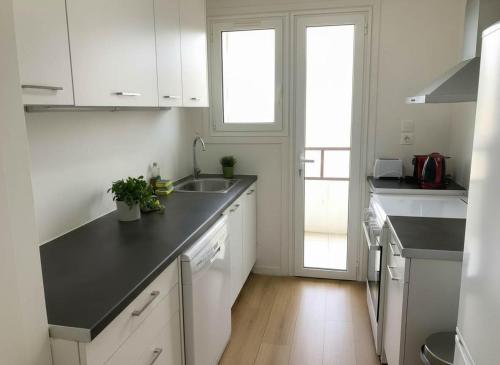 Luxury 2-Bedroom Residence in Kifisia