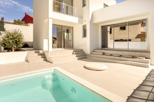 Ericeira Modern & Bright with Pool by Homing