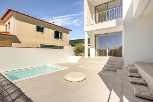 Ericeira Modern & Bright with Pool by Homing