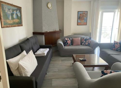 Chalandri Bloom Residence 2BR Sleeps 6