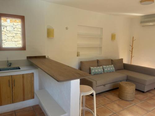 Imagine din galeria proprietății Apartamentos Pinosol în Santa Eularia des Riu