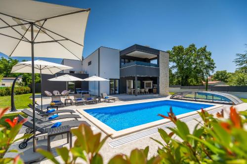 Villa Dell Re by Istrialux