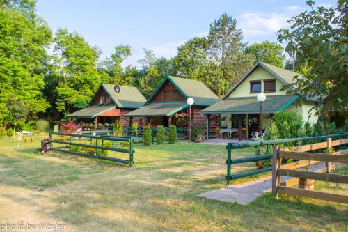 Gallery image of Holiday Homes Biser Lopatnice in Lopatnica