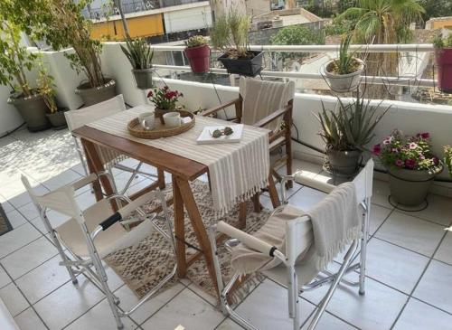 Luxury apt in Pagkrati