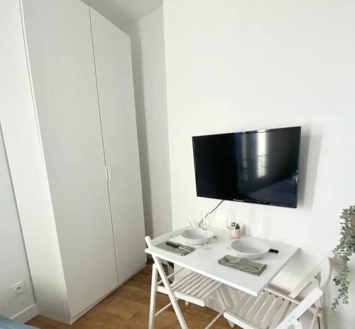 345 Suite Montand - Cosy Apartment Paris Center
