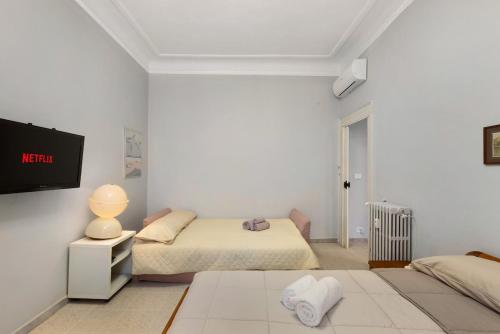 A stone's throw from Milano Centrale - balcony - AC