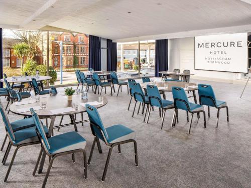 Ruang duduk di Mercure Nottingham Sherwood