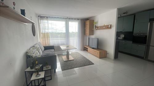 Η κουζίνα ή μικρή κουζίνα στο Möblierte Wohnung in Unterschleißheim