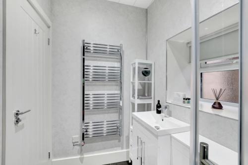 Et badeværelse på Coble Cottage - North East Escapes