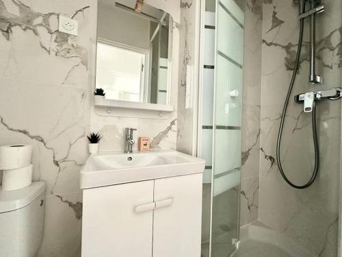 New 135 Suite Victor - Cosy Apartment Paris Center