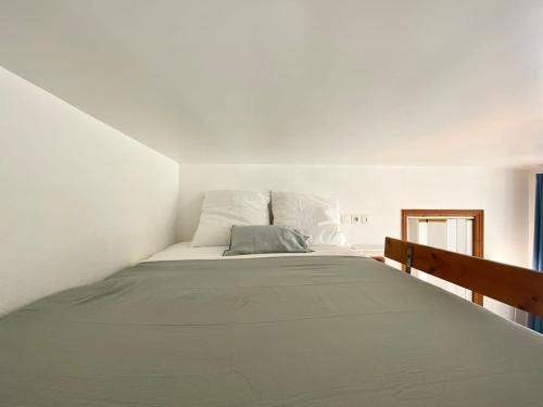 New 137 Suite Yves - Cosy Apartment Paris Center