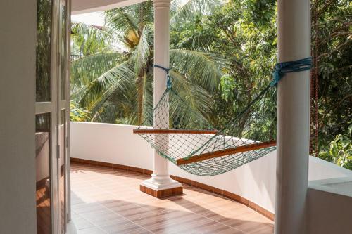 Taman di luar SkyPort Villa Negombo