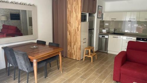 Dapur atau dapur kecil di Chez Luje