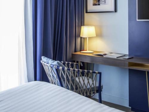 Mercure Marseille Centre Bompard La Cornicheにあるベッド